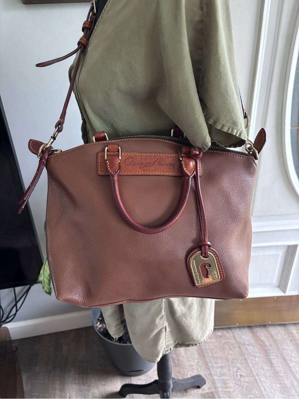 Dooney & Bourke Florentine Juliette  Satchel-AS-IS Needs repair/TLC